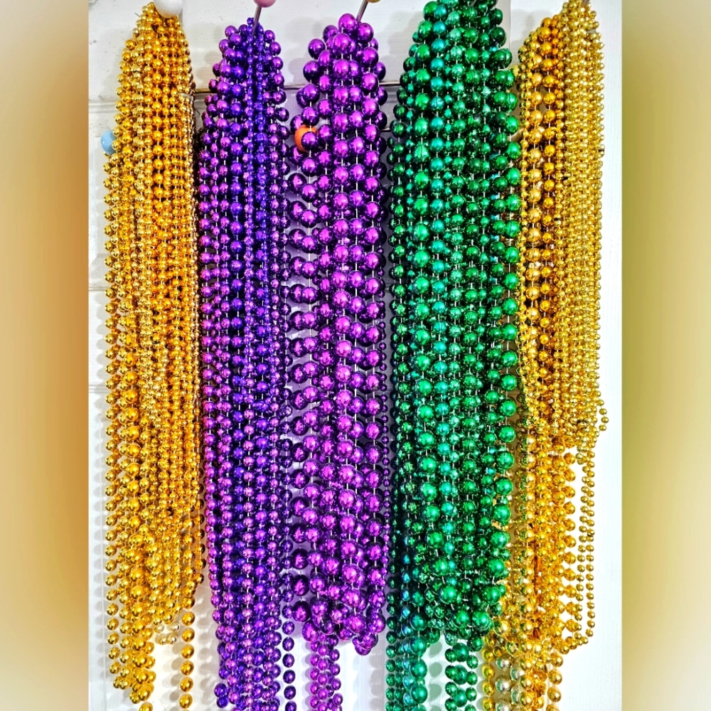 NWOT MARDI GRAS BEADS-VARIOUS SIZES